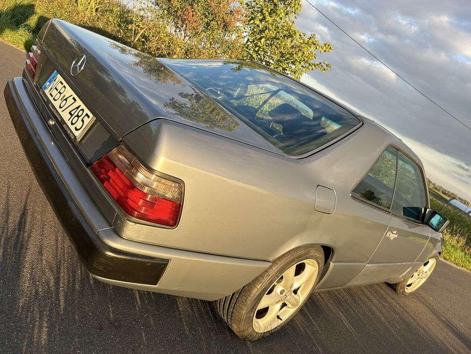 Mercedes-benz W124 coupe