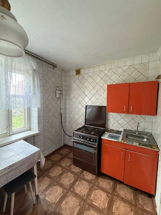Продам 1к квартиру на Садах-2, 37кв.м. 2/5 пов, цегла