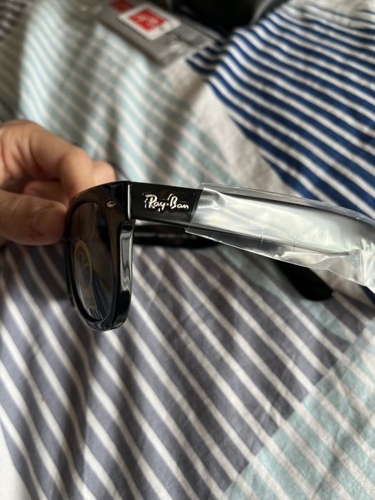 Oculos de sol pretos