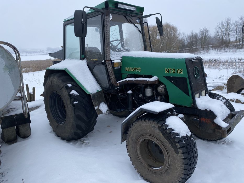 Трактор мтз 80.