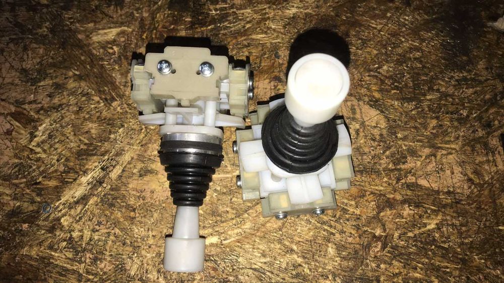 Переключатель крестовой  ПК12-21-822  джойстик