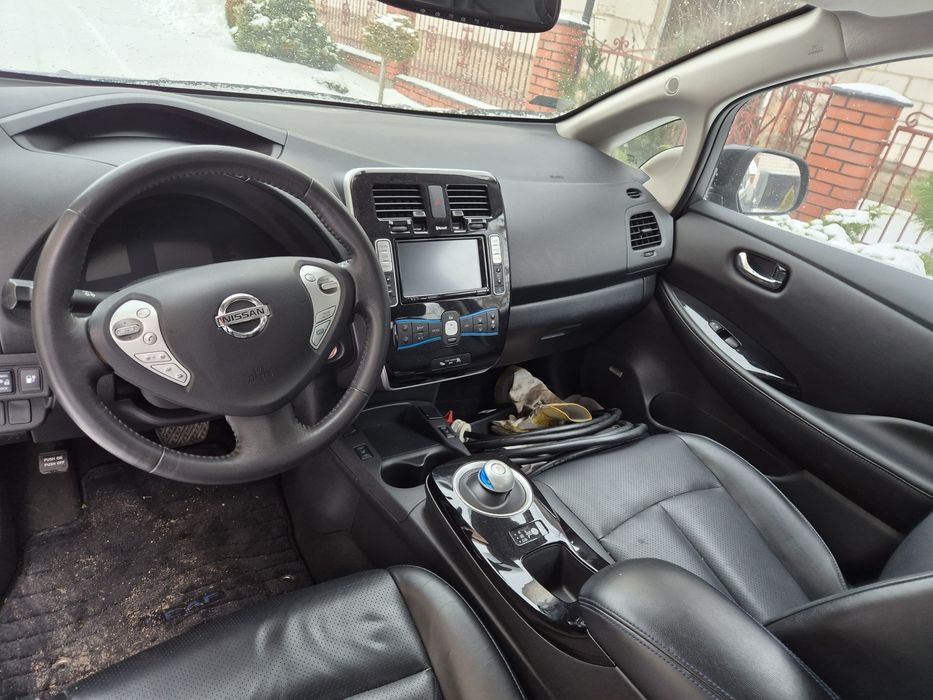 Nissan leaf 2017 mały przebieg elektryk