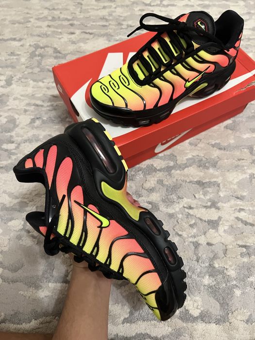 Кроссовки Nike air max plus tn новые