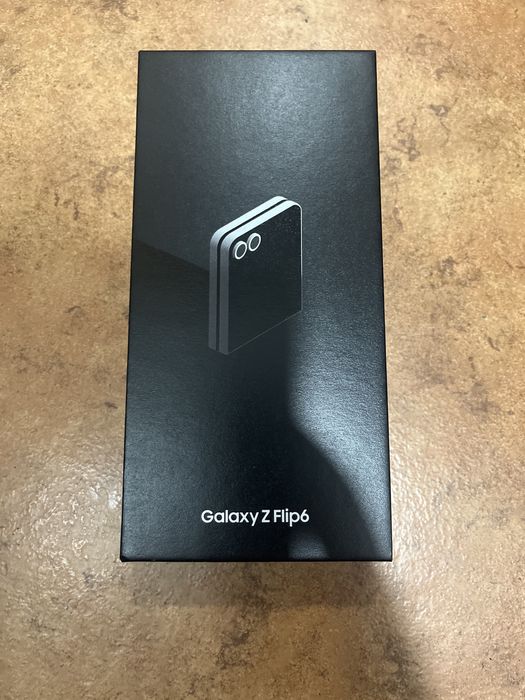 Samsung Galaxy Z Flip6