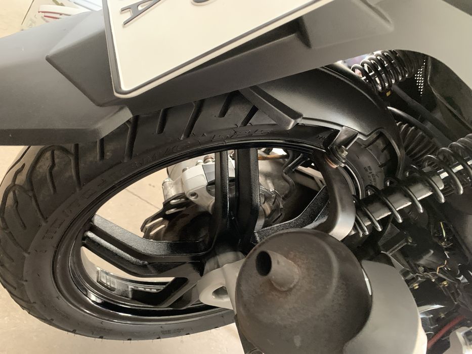 Продам скутер SYM150 SR