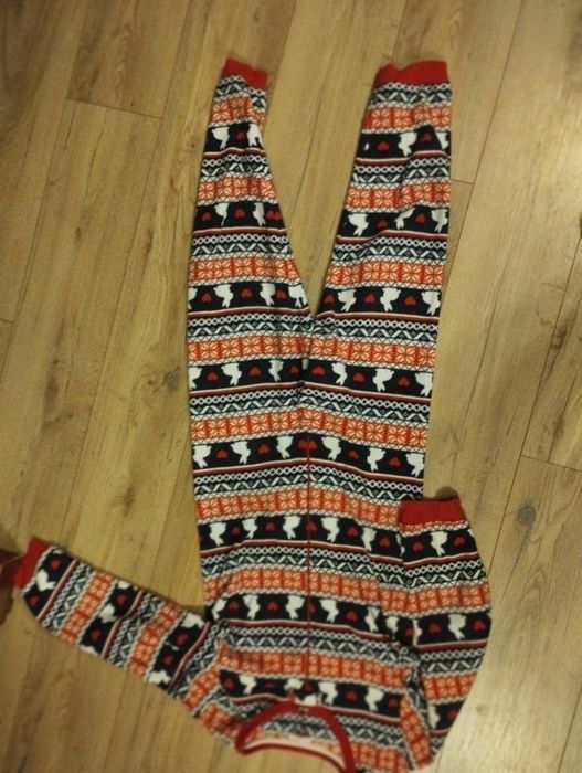 Pidżama, kombinezon, strój świąteczny. R. 152-158