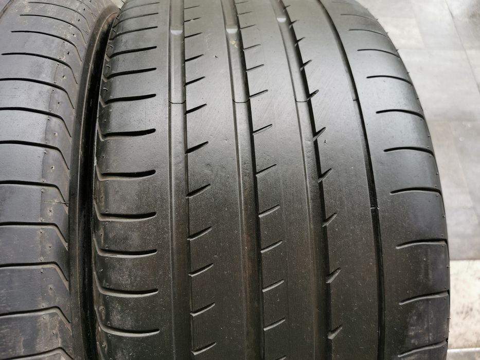 Пара летних шин 295/35 R21 Yokohama