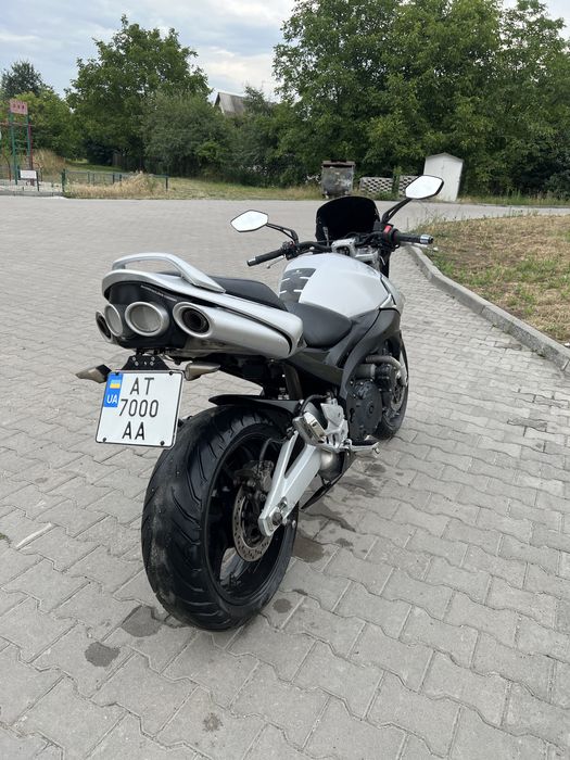 Suzuki gsr 600 2008 року