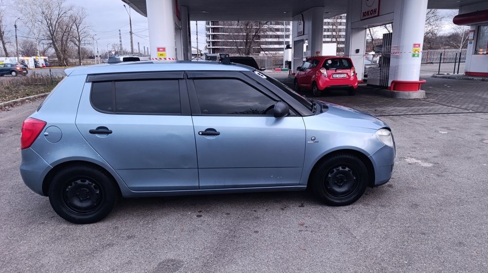 Продам Шкоду Фабия 1.2 2009 год