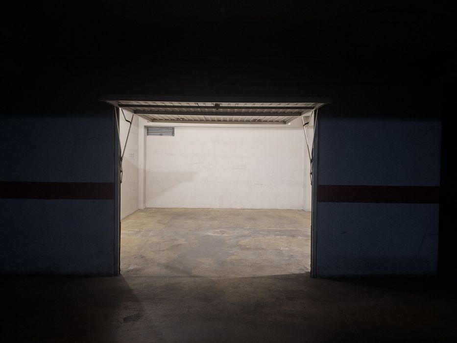 Garagem no centro do Montijo: 2 viaturas