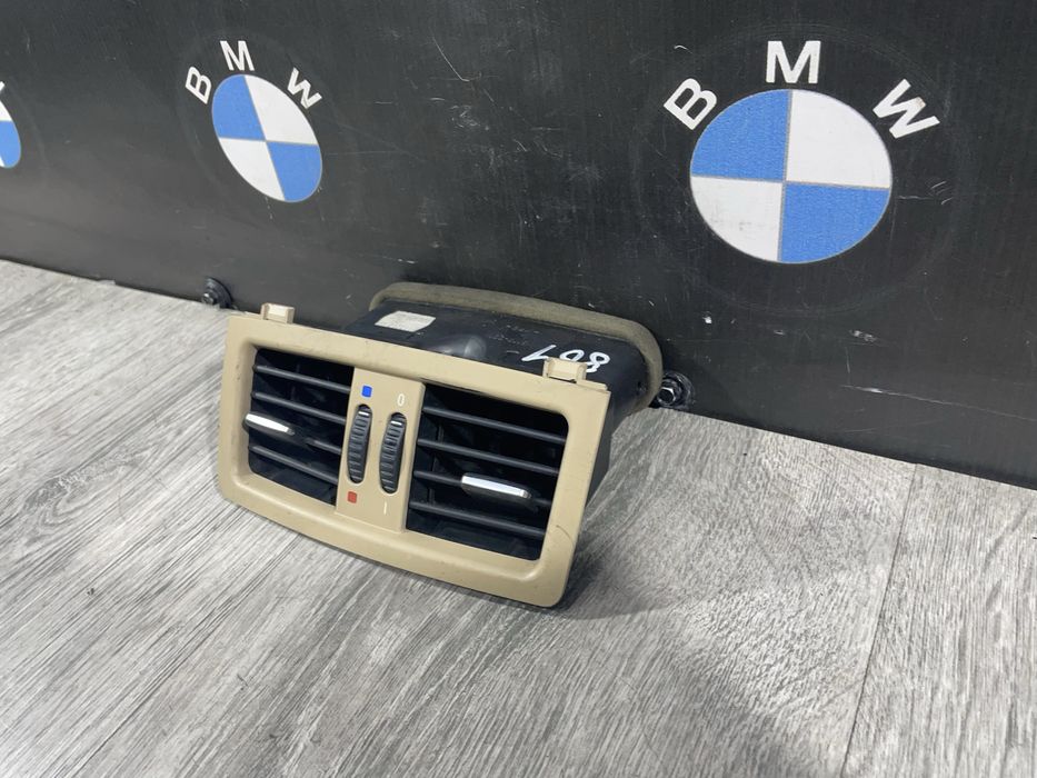 Дефлектор обдува салона задній BMW E60 E61 Код:1676