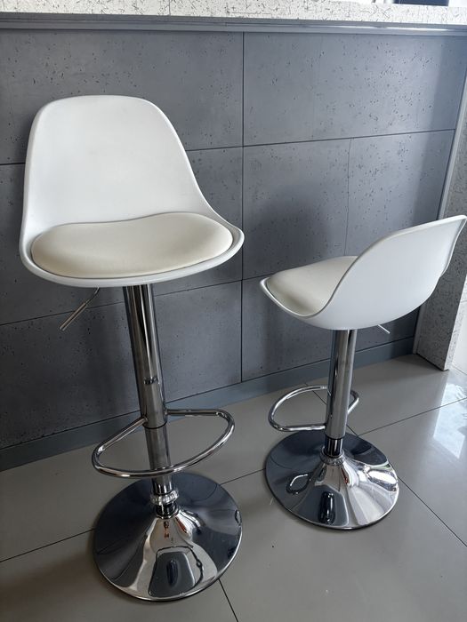 Krzeslo barowe Hoker