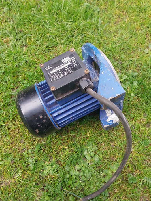 Silnik elektryczny 230V 800W z hydroforu sprawny 100%