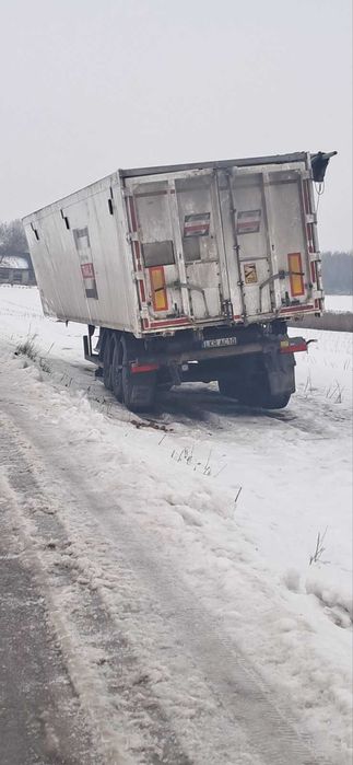 Naczepa wywrotka 55m3 rok 2022r uszkodzona