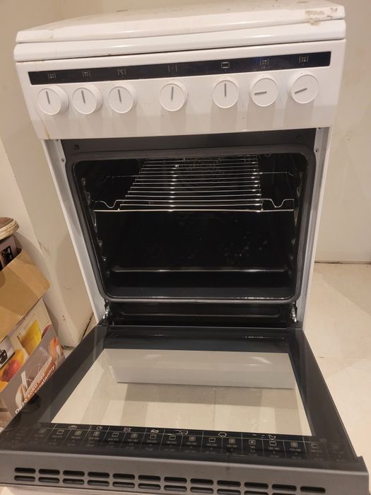 Amica 58ME2.35HZpMs(W)
Długość wkładki 25cm.
Stan