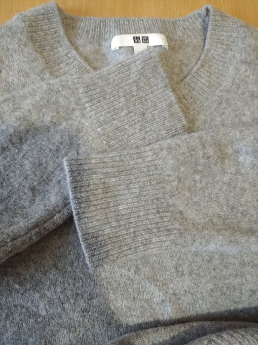 Светр 100%вовна Uniqlo , жіночий джемпер S