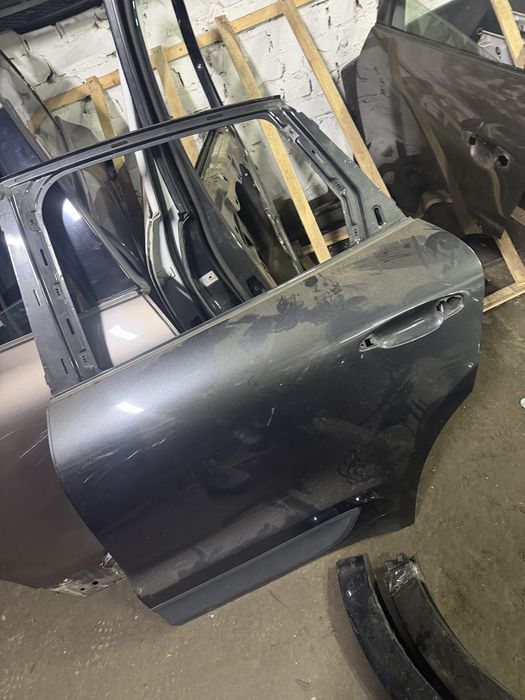 Macan 95b дверка зад ліва