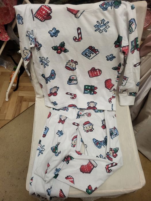 Piżama 122 cena 5zlotych