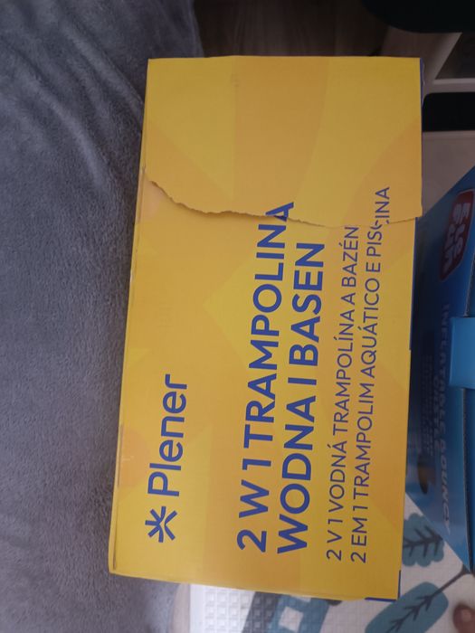 Trampolina wodna na wodę plener