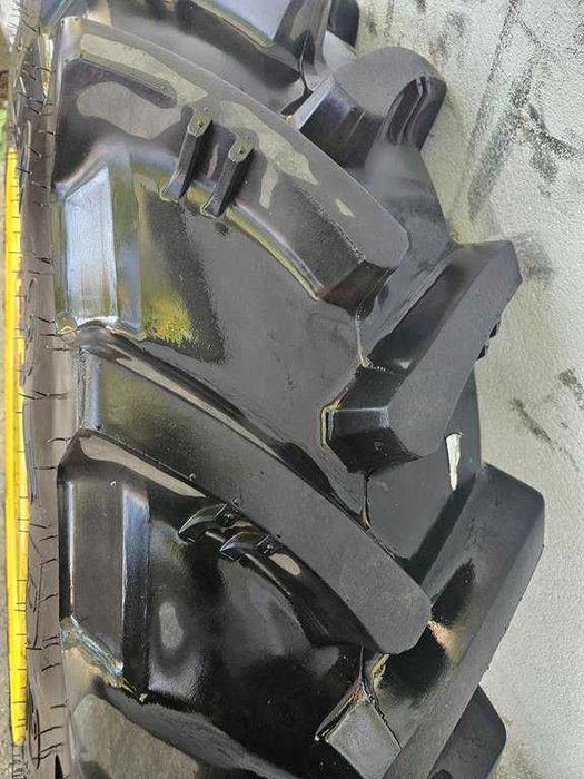 2 Koła uprawowe wąskie 13.6R28, 340/85R28