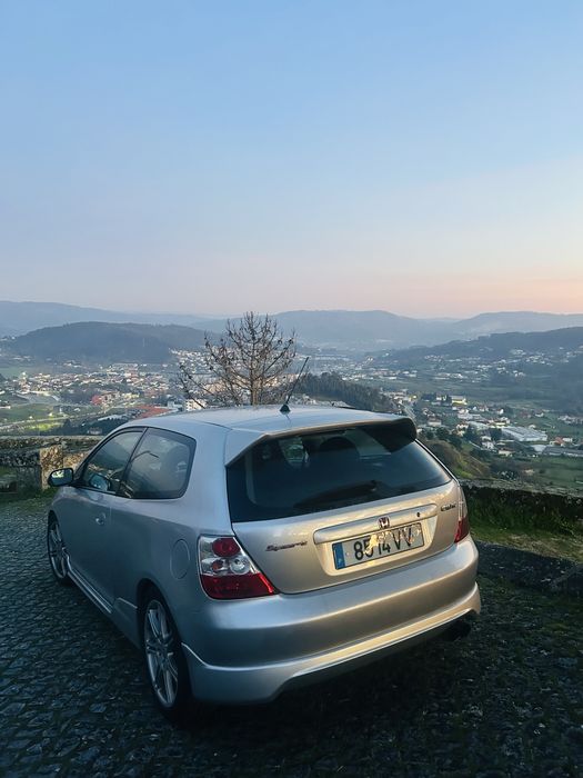 Honda Civic — fotografia 4