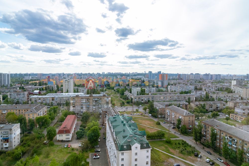 ЖК Родинний затишок простора 1-но кім квартира з гарним ремонтом Найкраща ціна! єВідновлення ваучер БЕЗ %