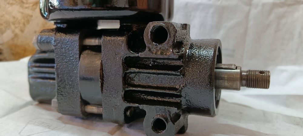 Насос гидроусилителя ЗИЛ-130 ГУР