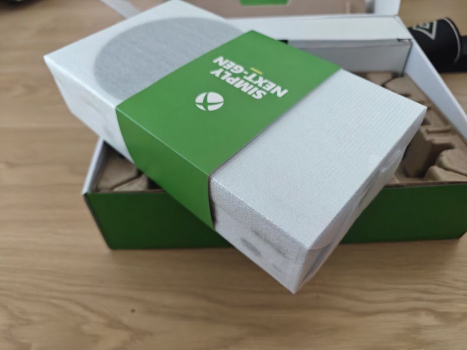 Nowy Xbox Series S 512gb , folie , gwarancja