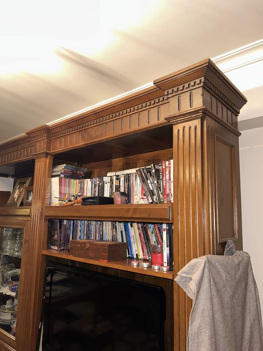 Movel de sala imperio em castanho maciço