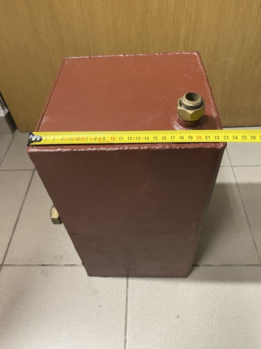 Zbiornik  do   hydrauliki  naczynie  przelewowe 22 litry