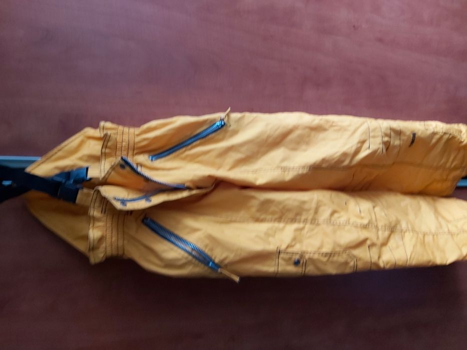 Spodnie ocieplane z szelkami