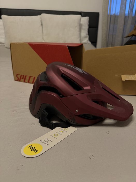 Вело шолом Specialized