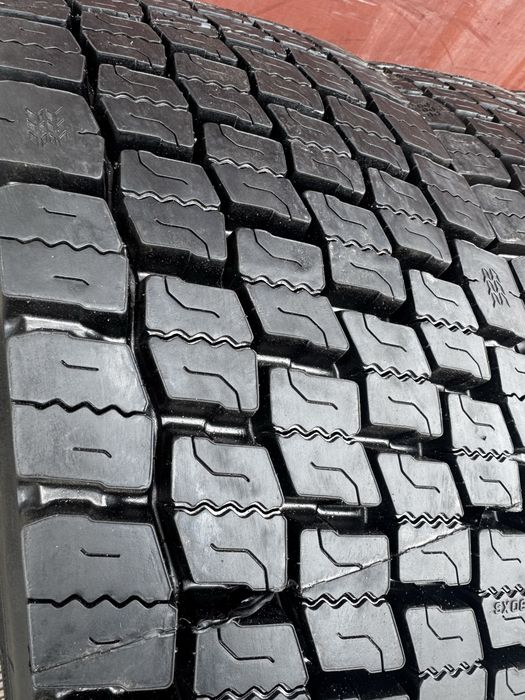 315/70/22.5-4 шт Мішелін RET 28.5cм оригінал з Німеччини.