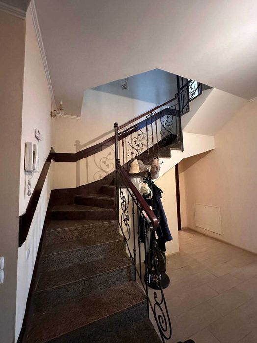 16 соток / закрита територія у КМ / з ремонтом / озеро / Васильків /