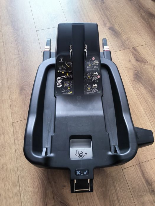 Fotelik z bazą nosidełko isofix
