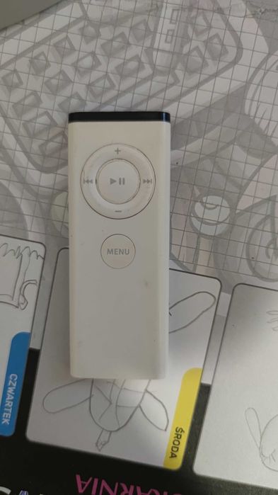 APPLE A11556 pilot Siri REMOTE