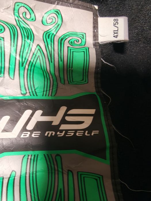 Продам чоловічу зимову куртку