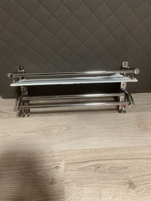 Wieszak łazienkowy z półką 5