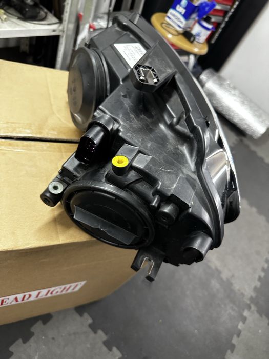 Vendo 2 farois originais audi A3 2008 a 2012