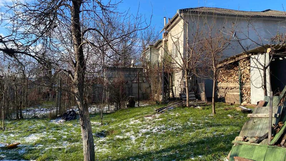 Будинок 200м2 та земельна ділянка 20 соток вул. Полтавська