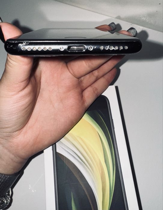 Iphone SE 2020 64 ГБ
