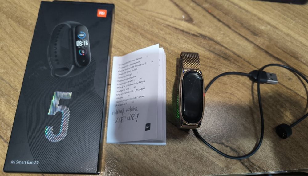 Opaska sportowa smartband Xiaomi Mi Smart Band 5 uszkodzona sprawna