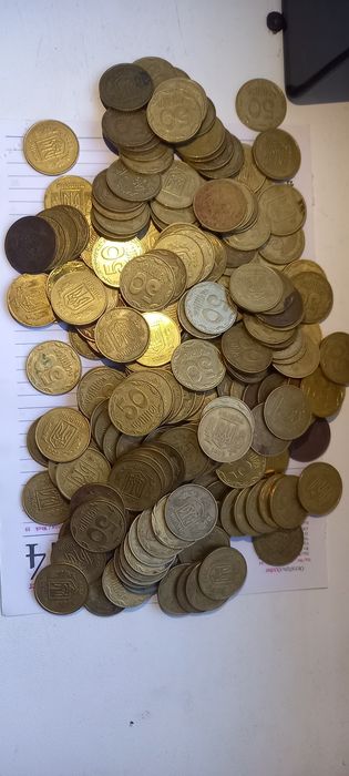 Українські монети ,є ще других країн