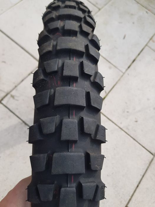 Pneus BRIDGSTONE para moto