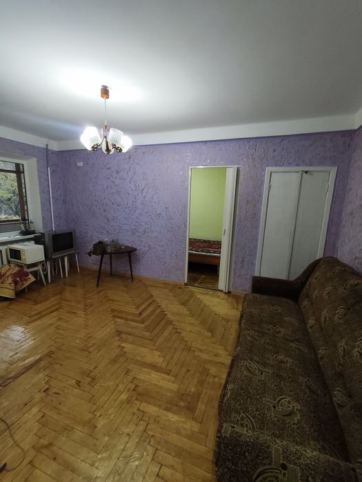 Продам 2х кімнатну квартиру в центрі міста "Амстор ,Україна"