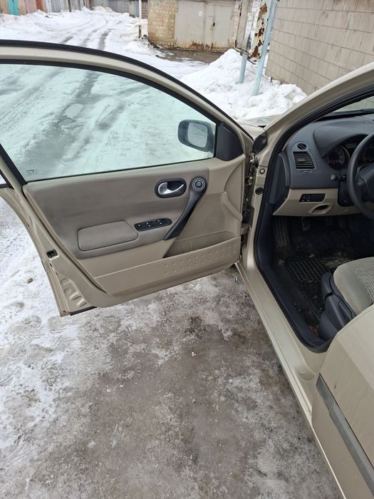 Продам рено меган