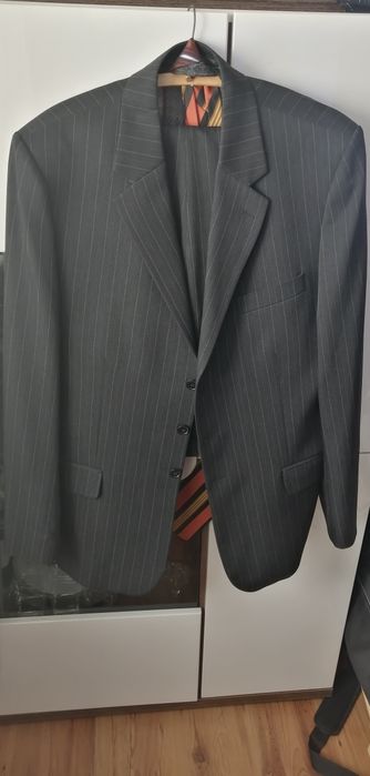 Garnitur czarny minimalne prążki