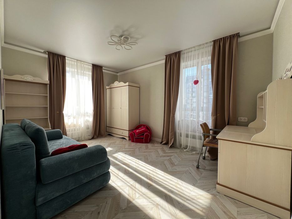 ЖК «Гранд бурже», 2 КІМ квартира 65 м2 з дизайнерським ремонтом.