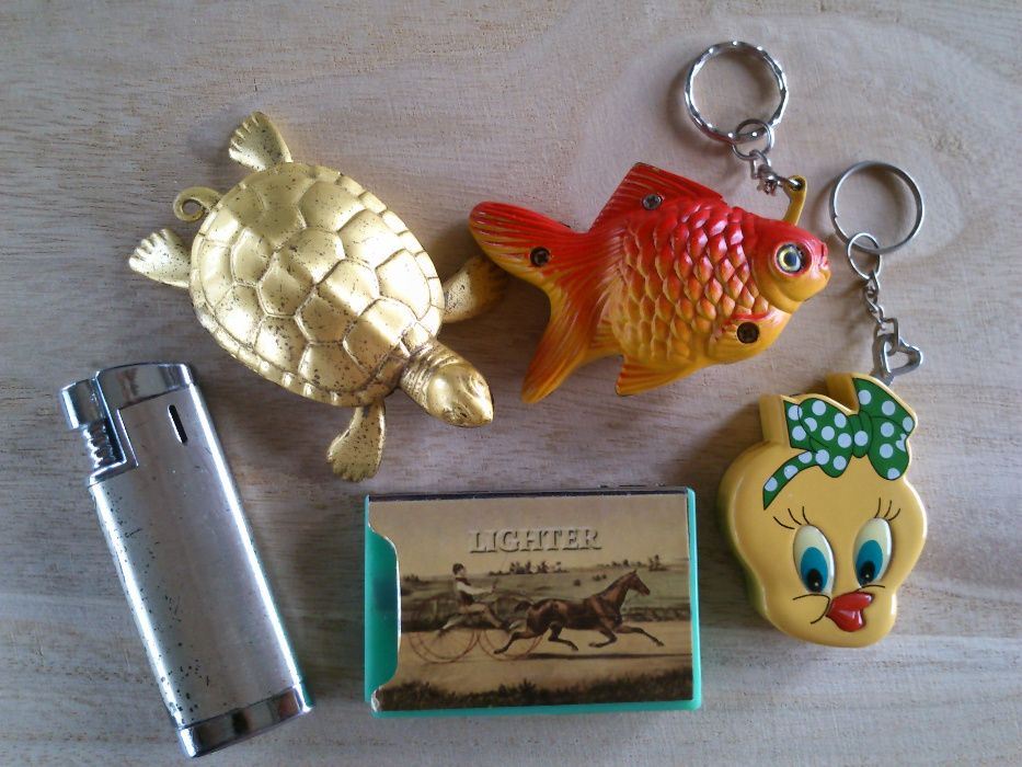 5 isqueiros com design curioso a gás, Made in China anos 90
