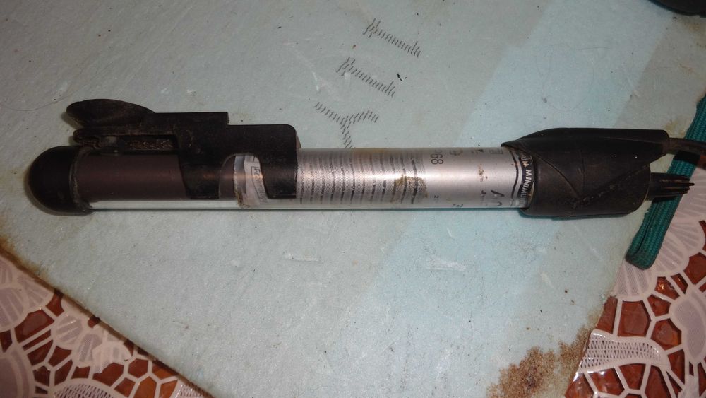 нагрівальний прилад в акваріум тєн